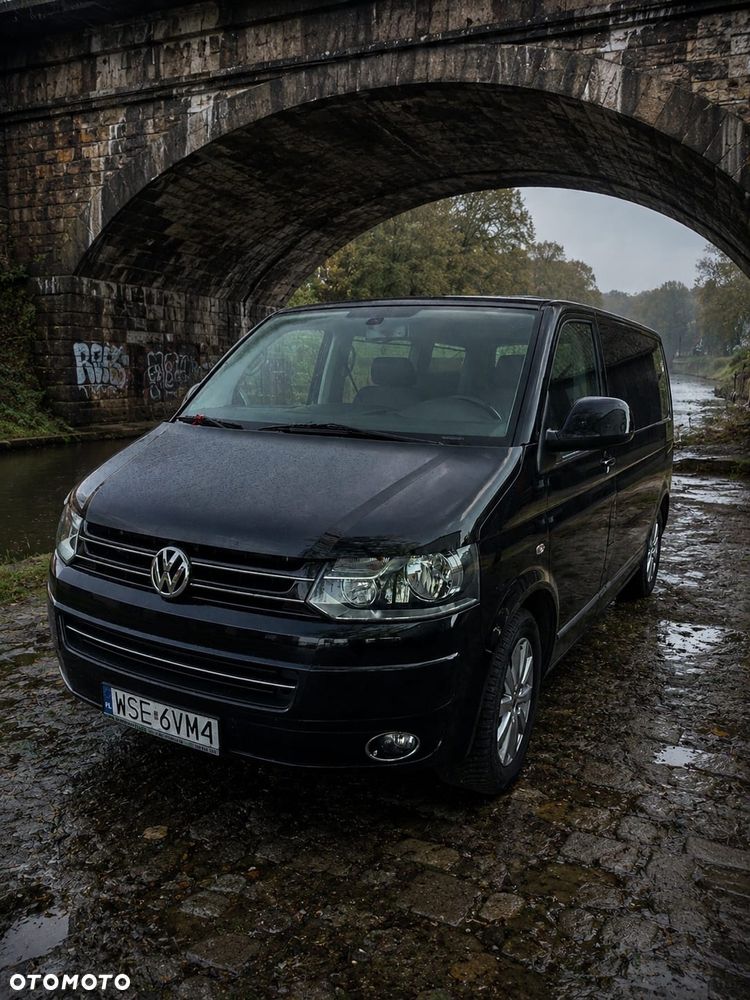 Volkswagen Multivan - 1