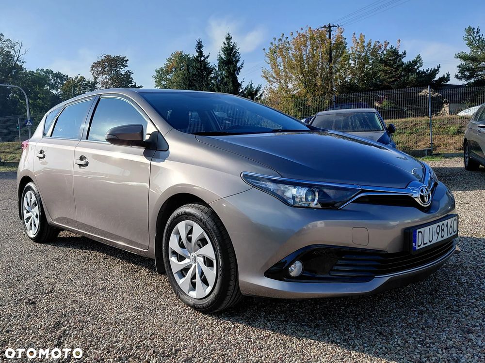 Toyota Auris 1.6 Comfort - 2