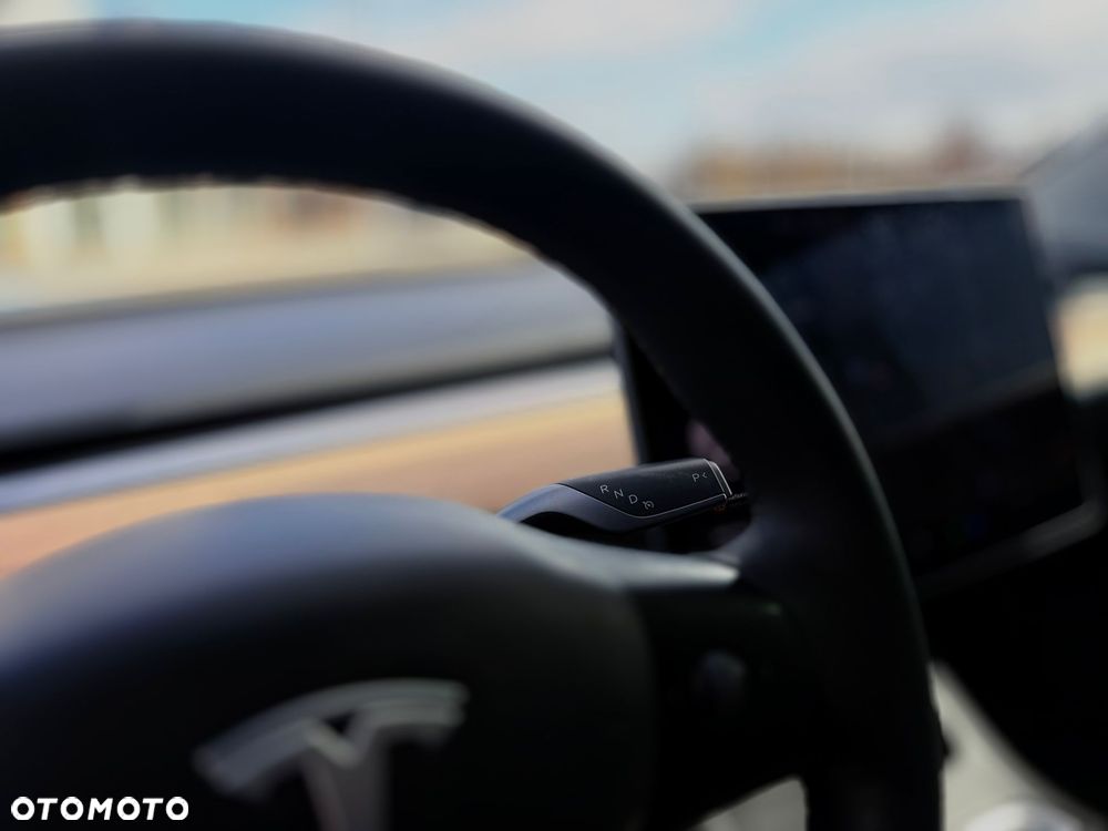 Tesla Model 3 ver-premium-langstreckenbatterie-awd-dual-motor - 22