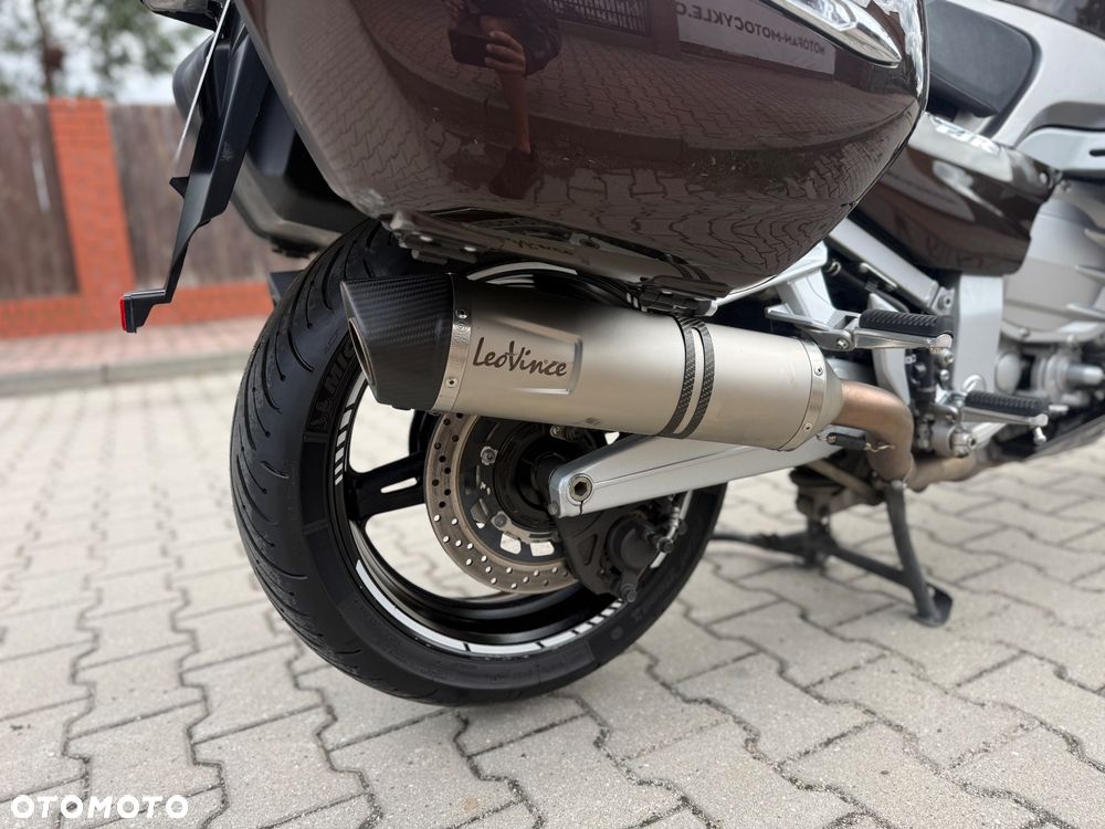 Yamaha FJR - 12