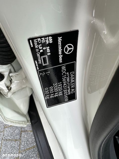 Mercedes-Benz GLA 200 - 16