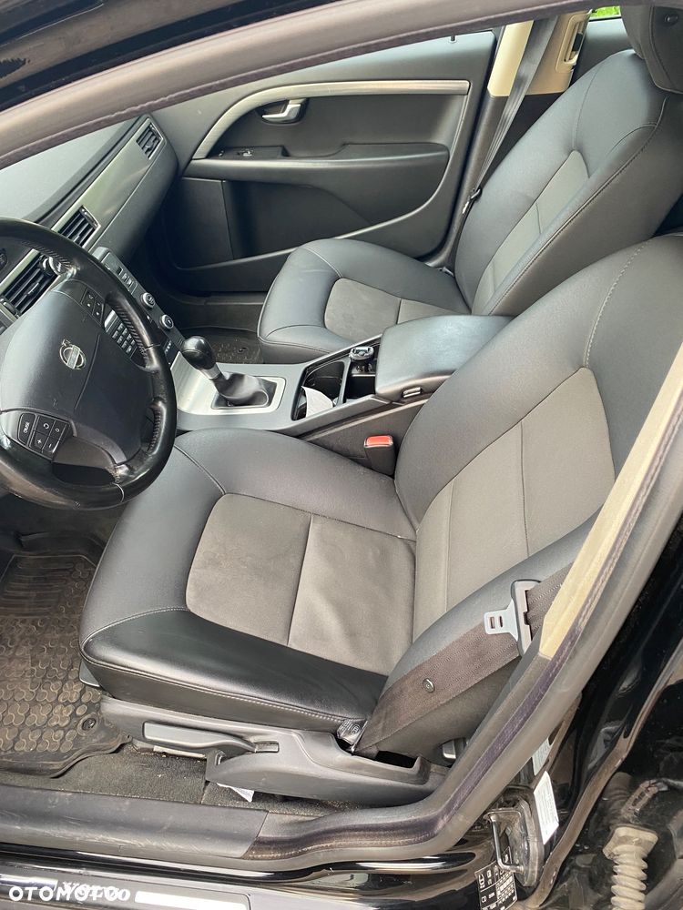 Volvo V70 2.0 - 17