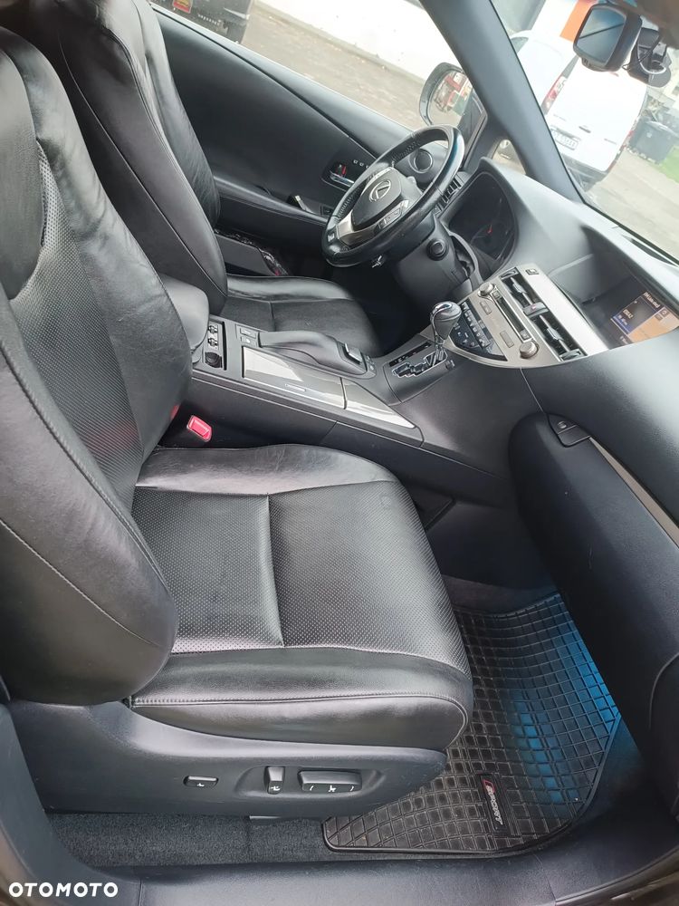 Lexus RX - 15