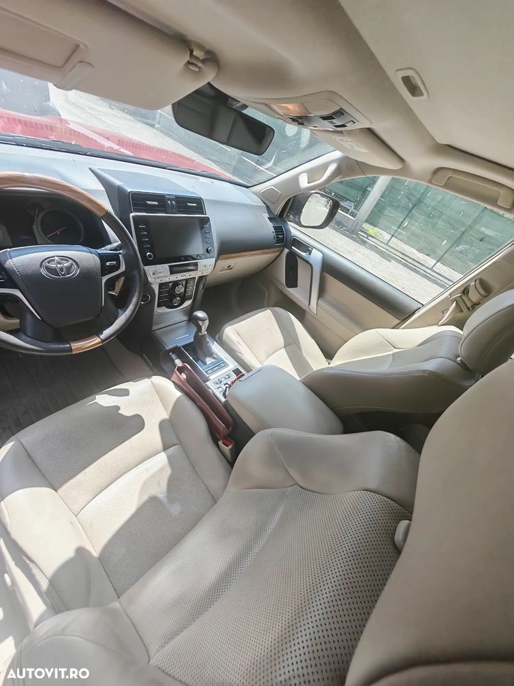 Toyota Land Cruiser 2.8l D-4D 204 CP A/T 7 locuri Luxury AVS - 7