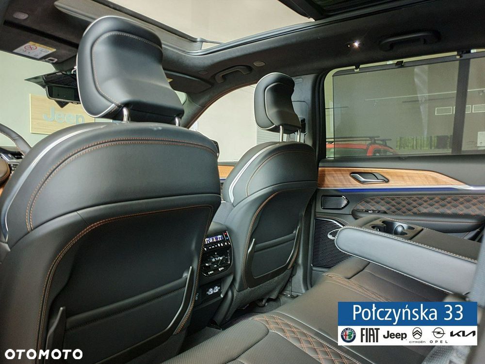 Jeep Grand Cherokee - 18
