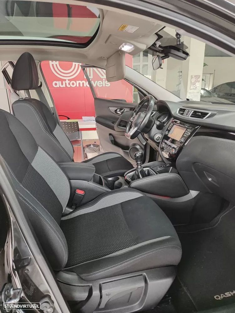 Nissan Qashqai 1.5 dCi N-Connecta RS+PS - 17