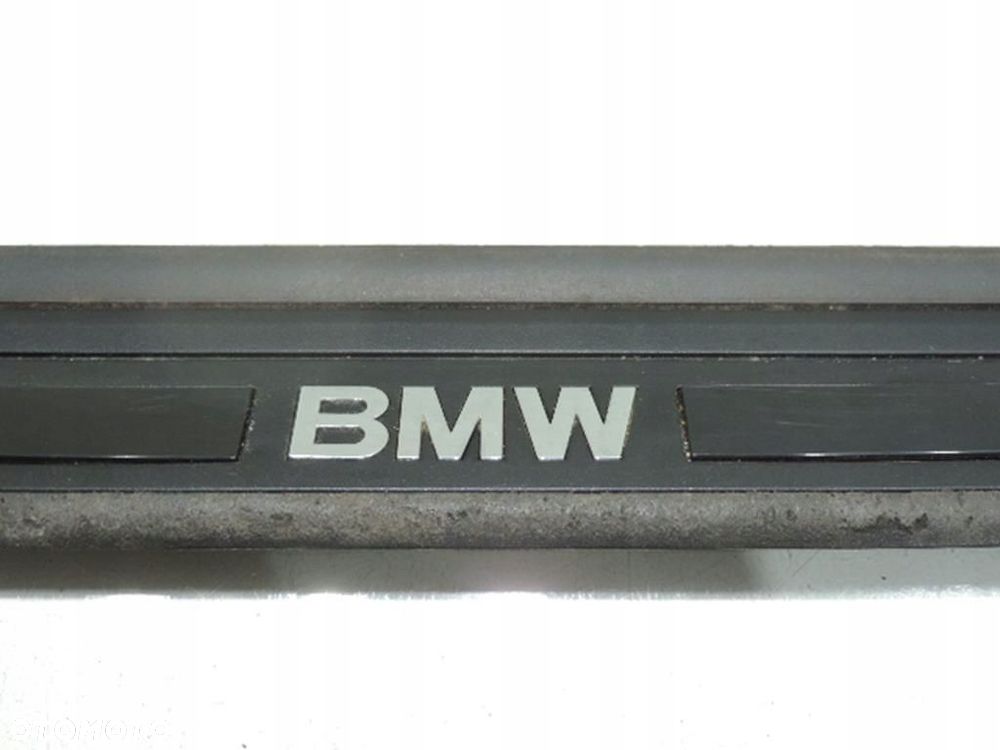 LISTWA NAKŁADKA PROGU PRAWA BMW E81 LIFT - 2