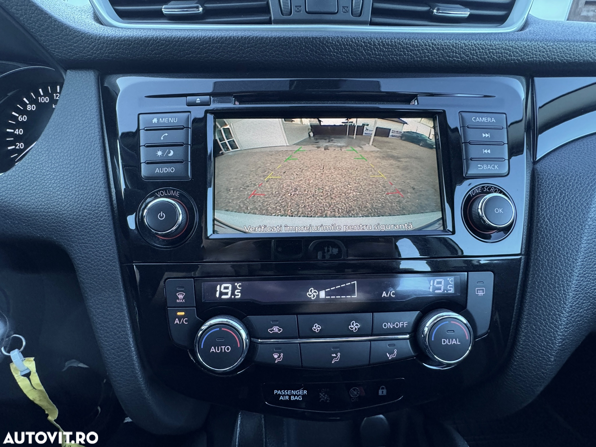 Nissan Qashqai 1.5 DCI N-CONNECTA - 24