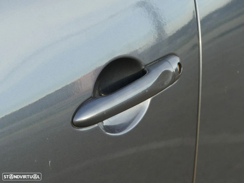 Renault Clio Sport Tourer 0.9 TCe Limited - 9