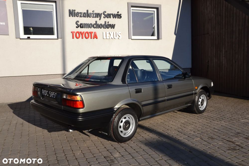 Toyota Corolla 1.3 XL - 12