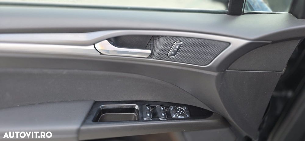 Ford Mondeo 1.5 TDCi ECOnetic Start-Stopp Titanium - 4