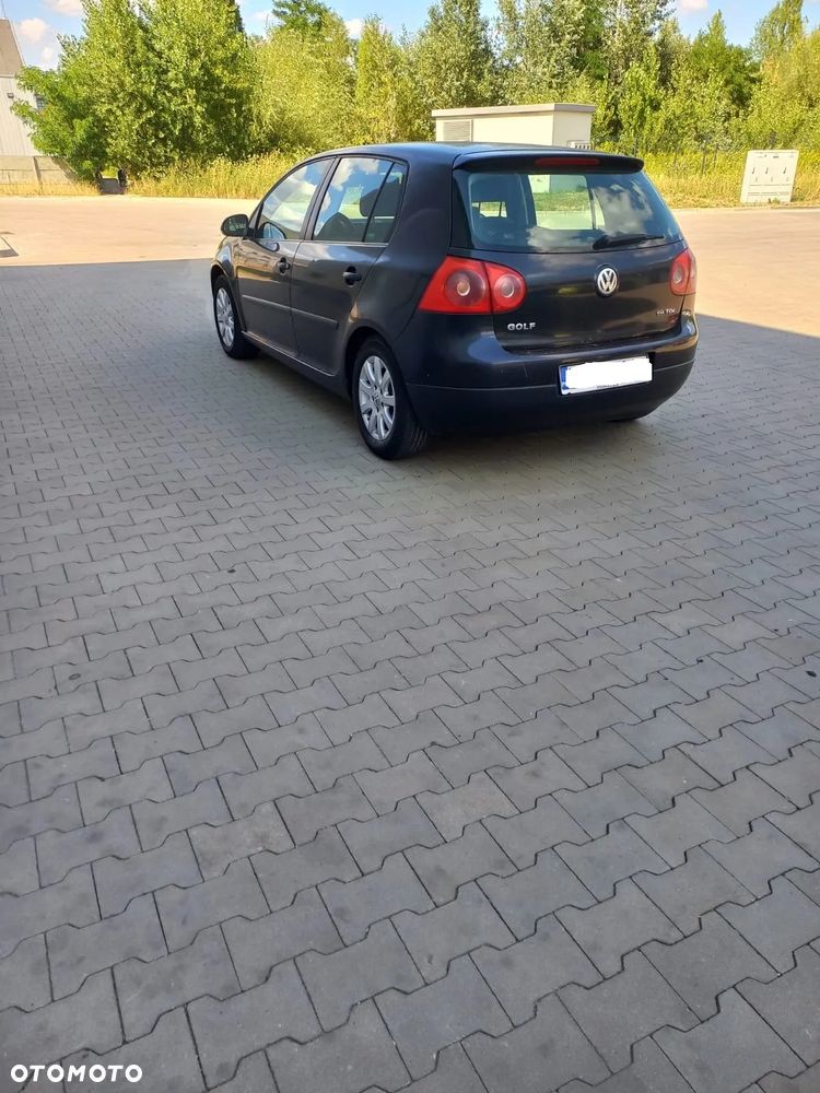 Volkswagen Golf - 11