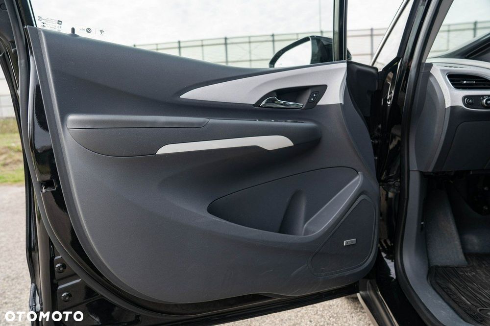 Chevrolet Bolt - 27