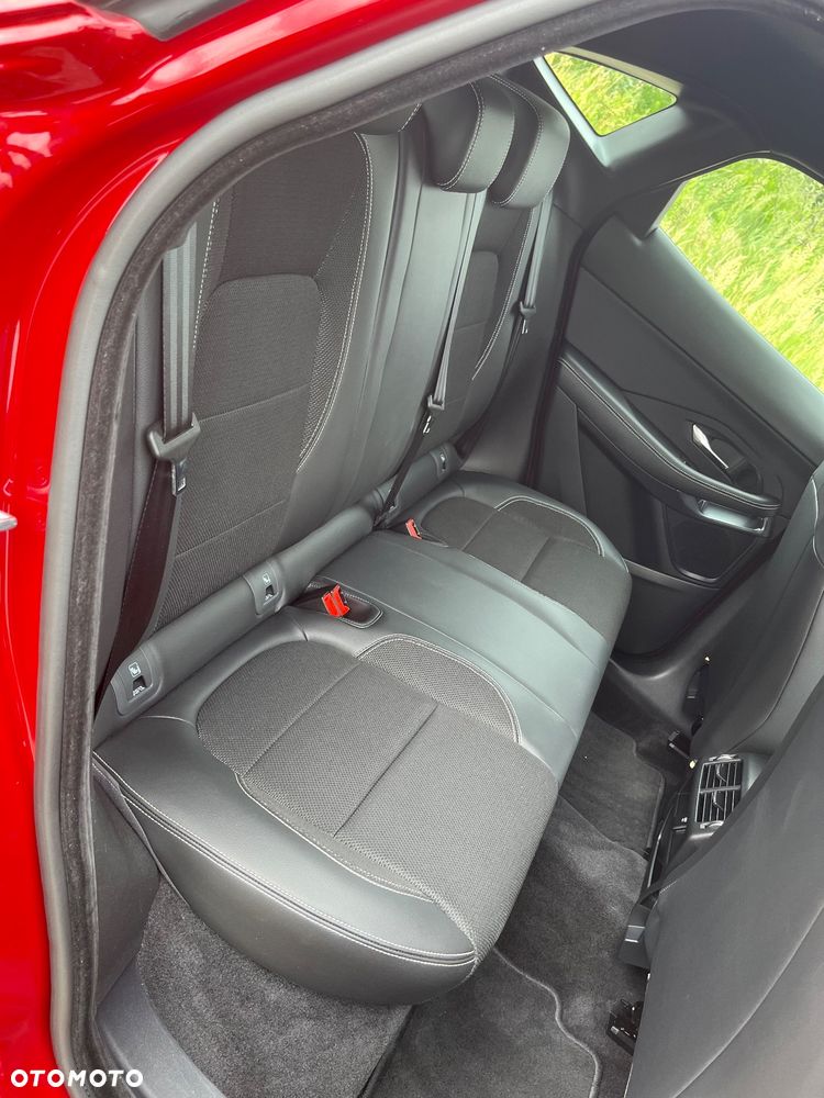 Jaguar E-Pace 2.0 i4D AWD R-Dynamic - 20