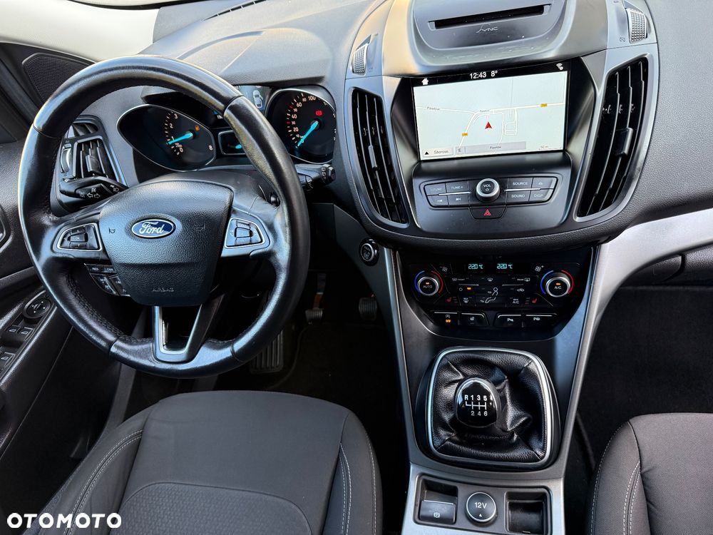 Ford Kuga - 11
