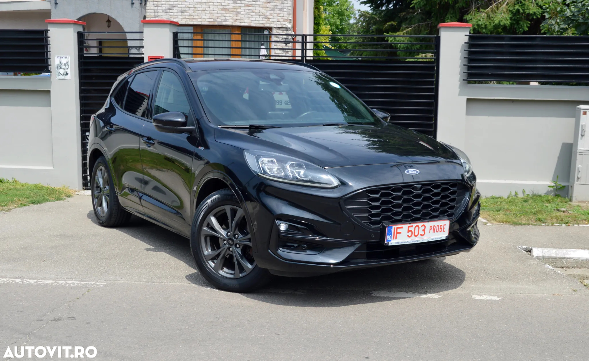 Ford Kuga 2.0 TDCi 2WD ST-Line - 34