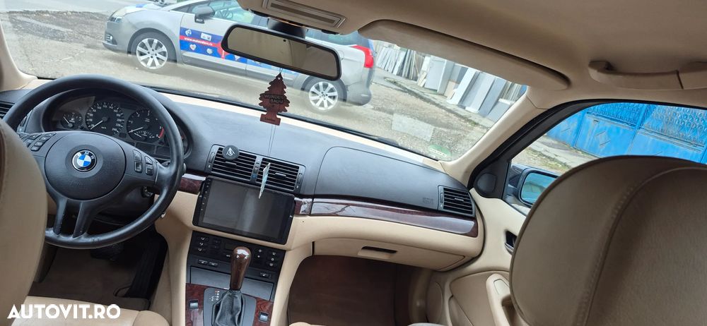 BMW Seria 3 320d DPF Touring Aut. Edition Fleet - 8