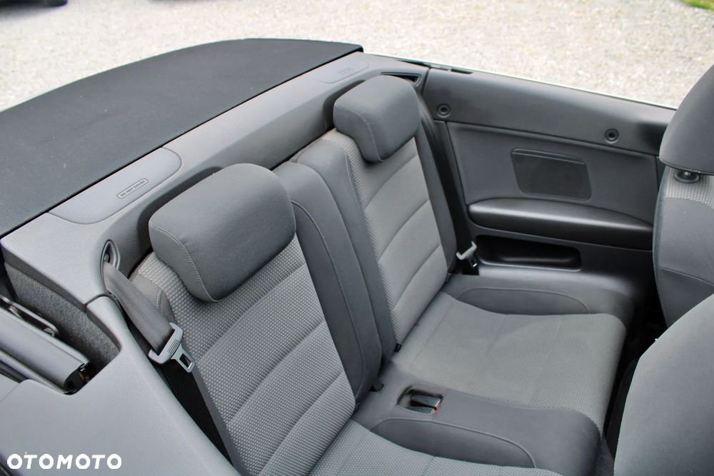 Volkswagen Golf 1.6 TDI BlueMotion Technology Trendline - 27