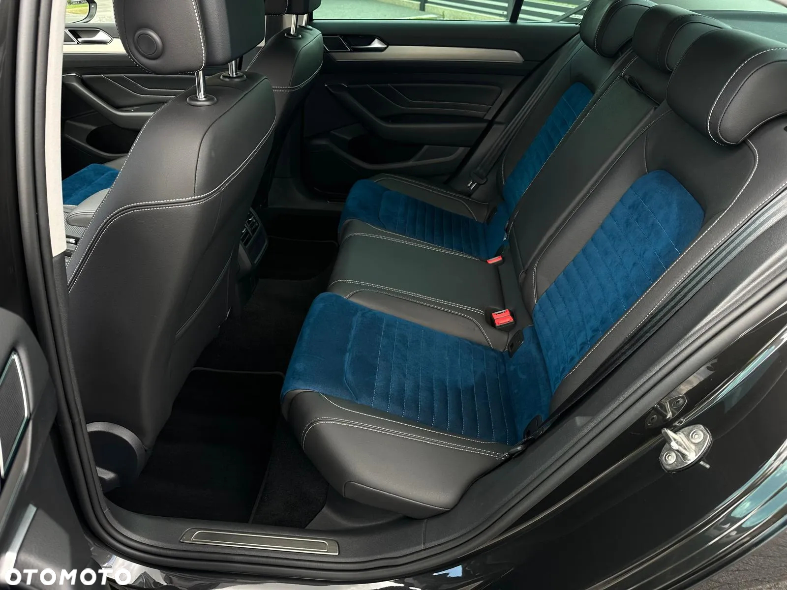 Volkswagen Passat 2.0 TSI Elegance DSG - 10