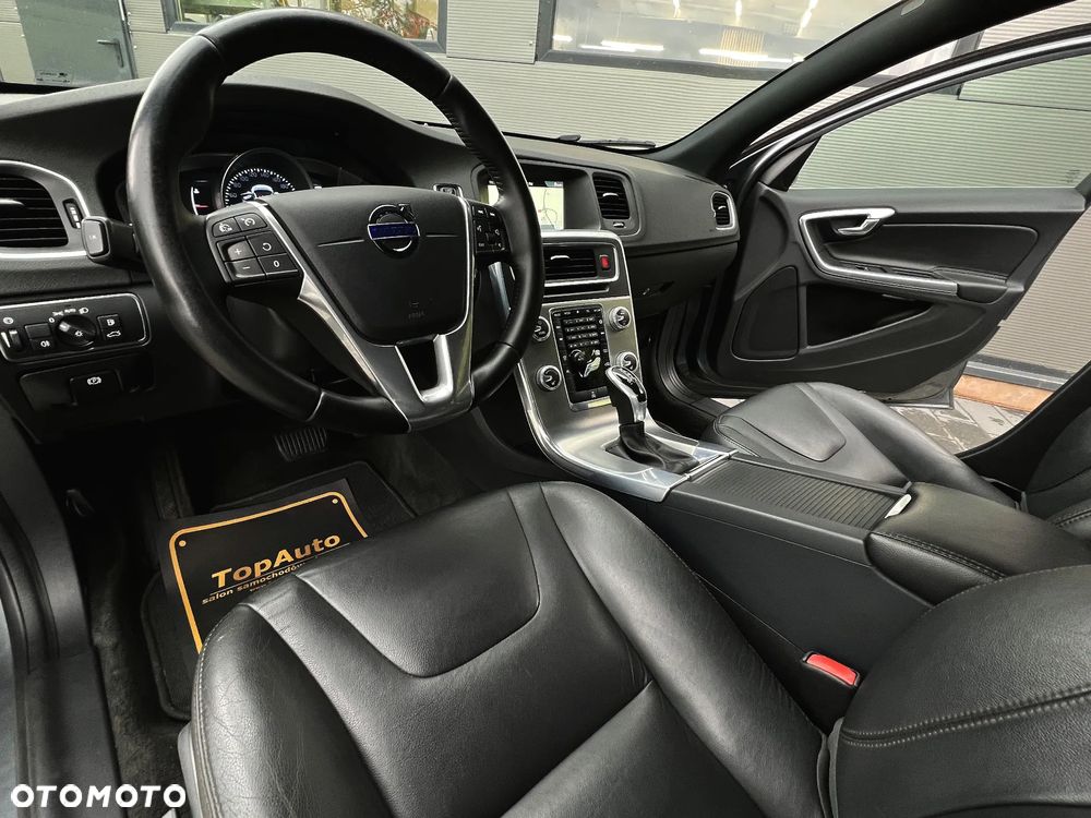 Volvo V60 D4 Drive-E Momentum - 21