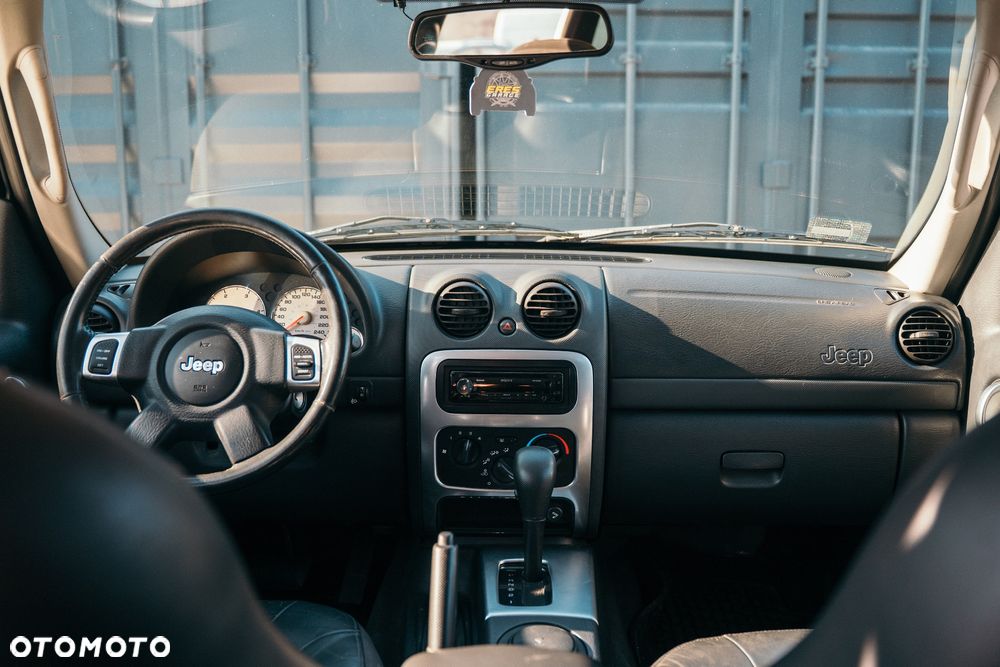 Jeep Cherokee 2.8L CRD Limited - 14