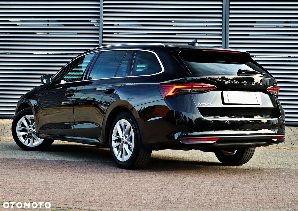 Skoda Octavia 1.5 TSI Selection - 11