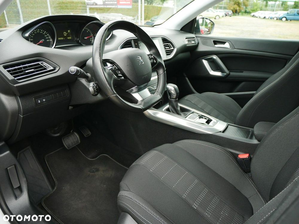 Peugeot 308 BlueHDi FAP 150 Stop&Start Automatik Allure - 4