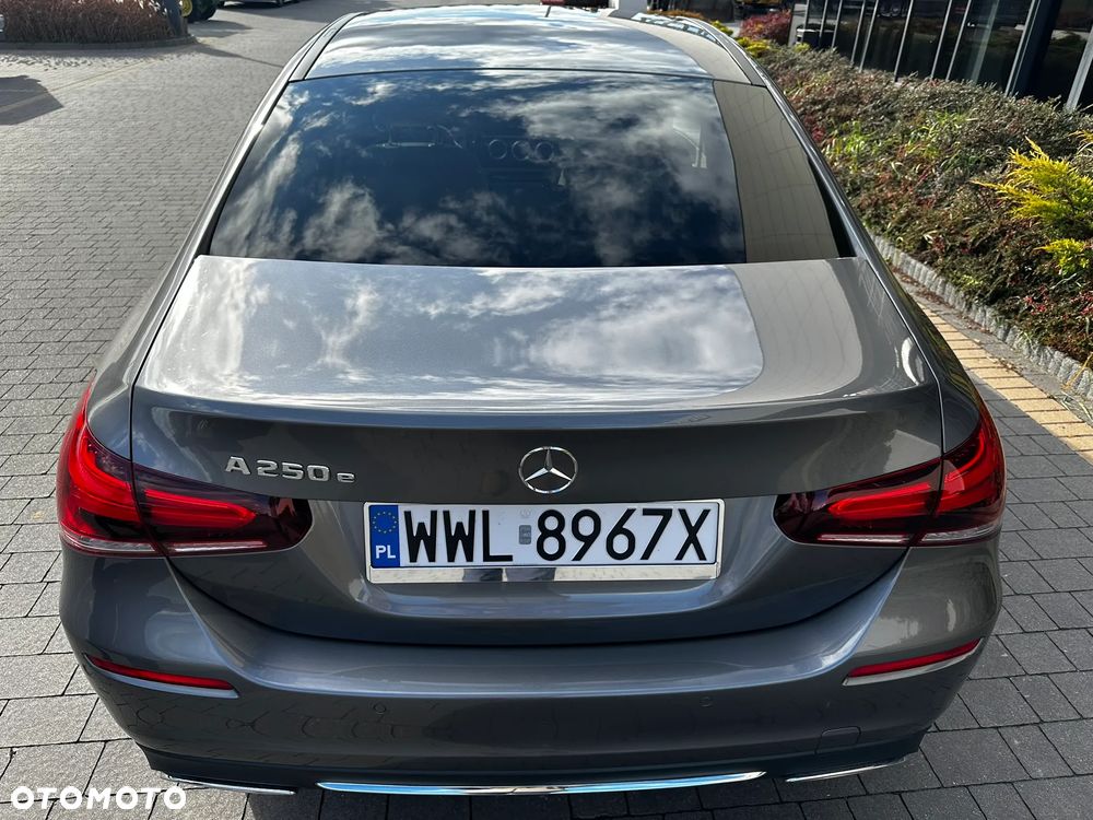 Mercedes-Benz Klasa A 250 Style 7G-DCT - 12