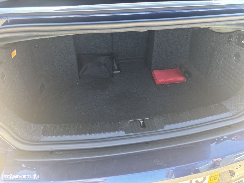 VW Golf Cabriolet 1.6 TDi BlueMotion - 9