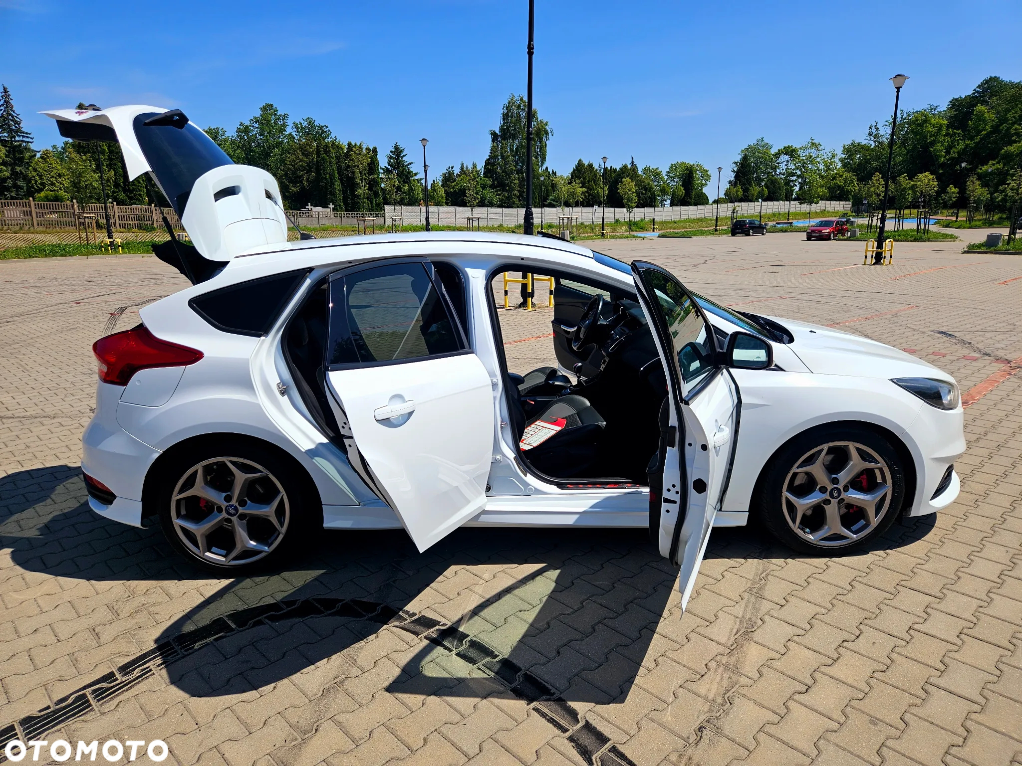 Ford Focus 2.0 TDCi ST mit Leder-Sport-Paket - 10