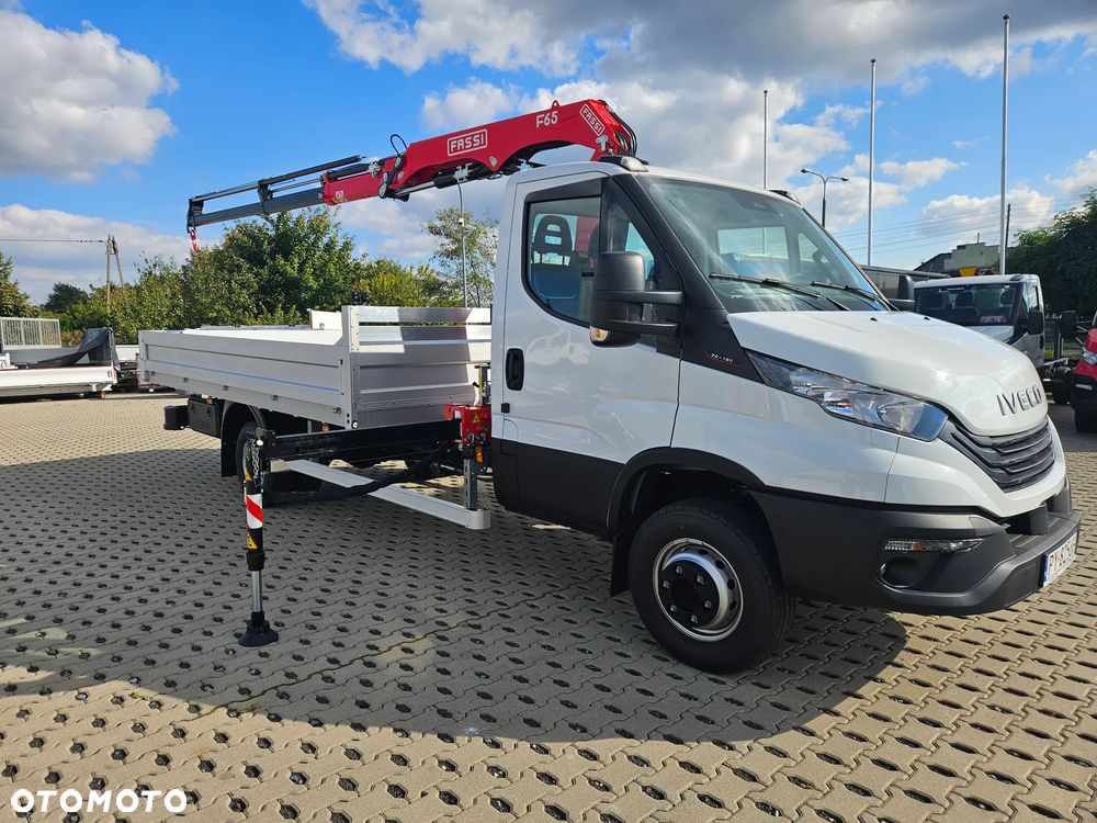 Iveco 70c 72c18 skrzynia wywrotka, żuraw HDS - 10