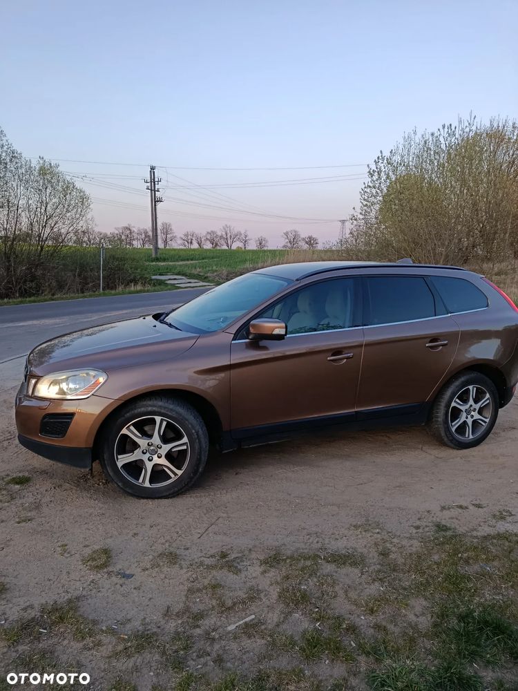 Volvo XC 60 2.4D AWD Momentum - 2