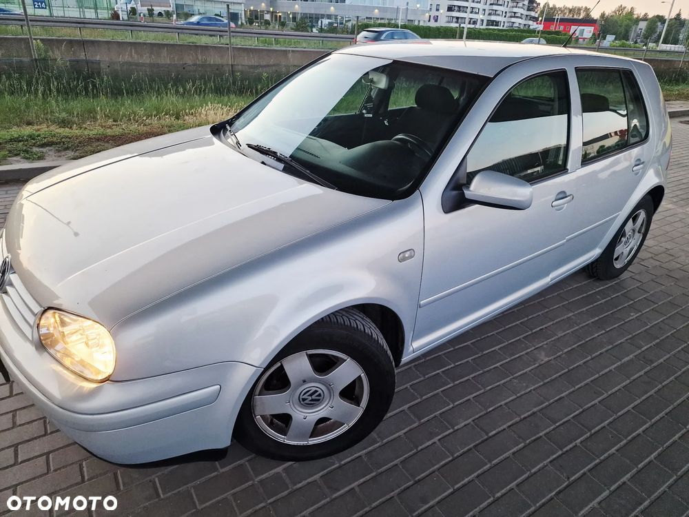 Volkswagen Golf 1.6 Highline - 9