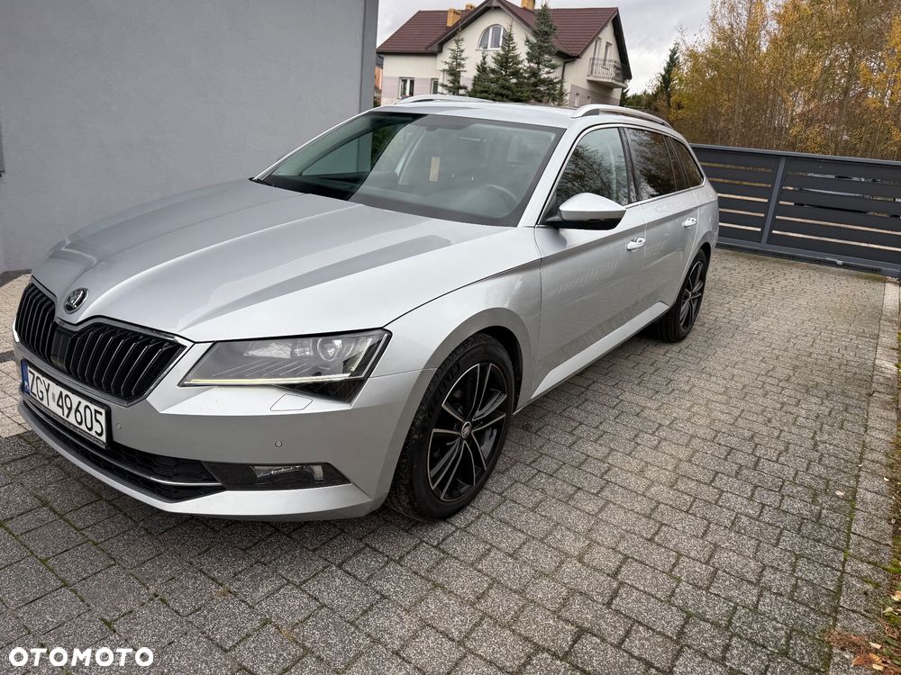 Skoda Superb Combi 1.6 TDI Ambition - 26