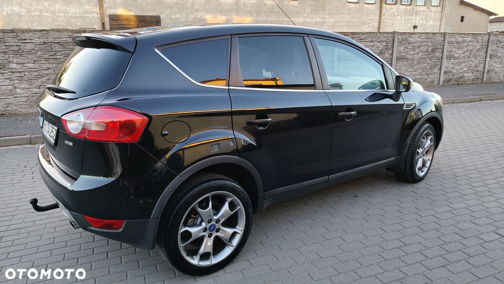 Ford Kuga 2.0 TDCi 2x4 Titanium - 30