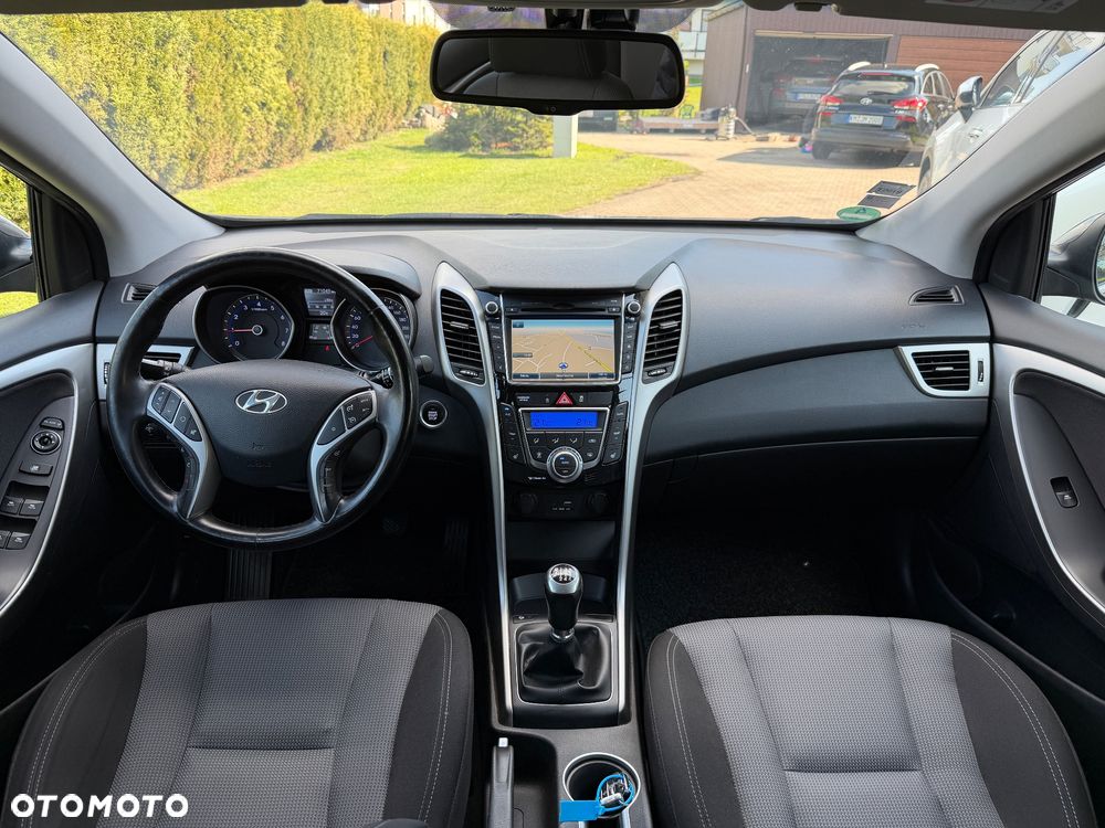 Hyundai i30 blue Kombi 1.4 YES Gold - 15
