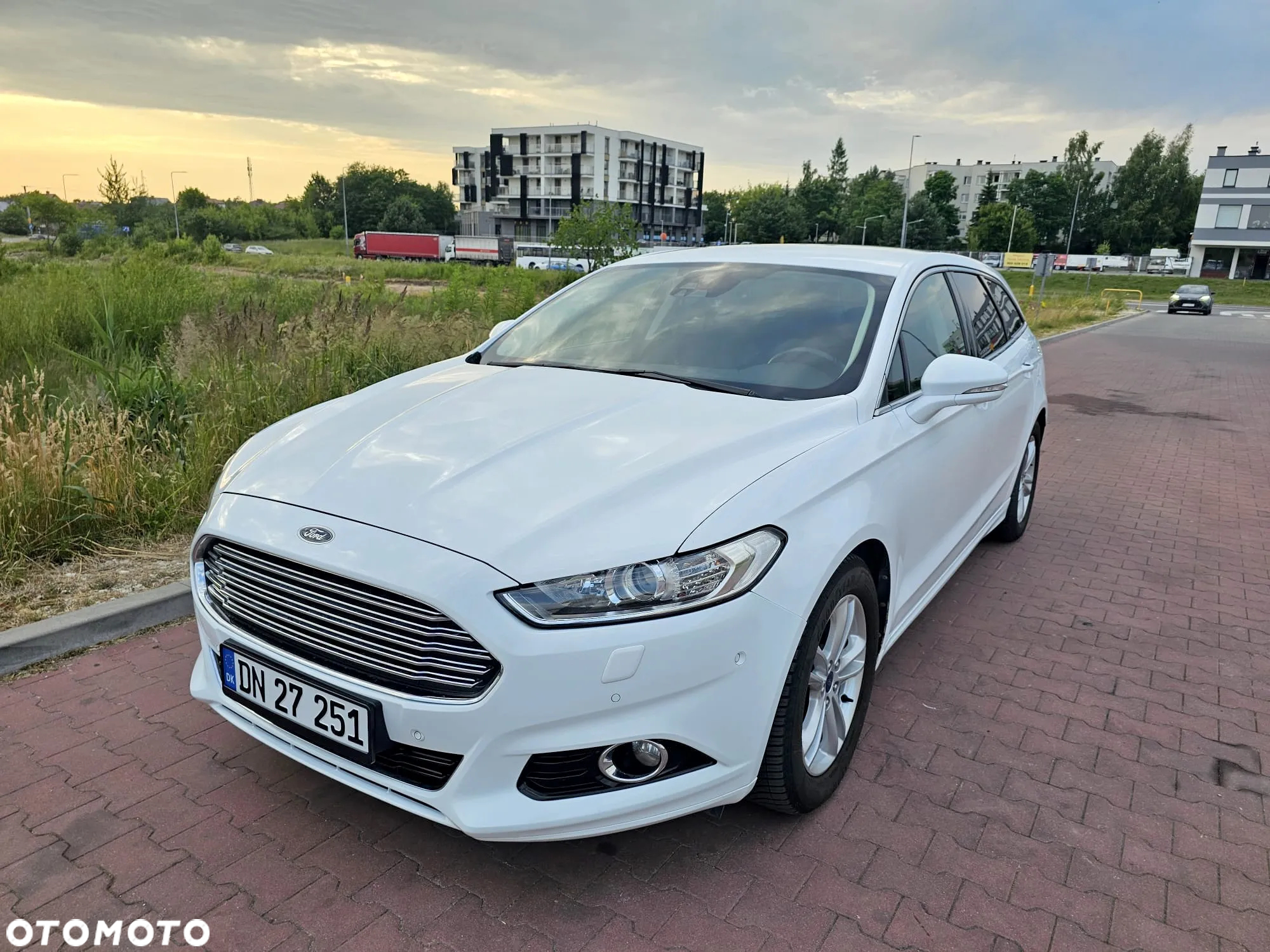 Ford Mondeo 2.0 TDCi Titanium - 16
