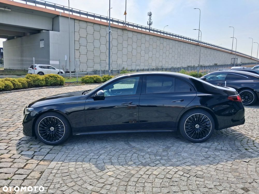Mercedes-Benz Klasa E 200 mHEV 4-Matic AMG 9G-Tronic - 4