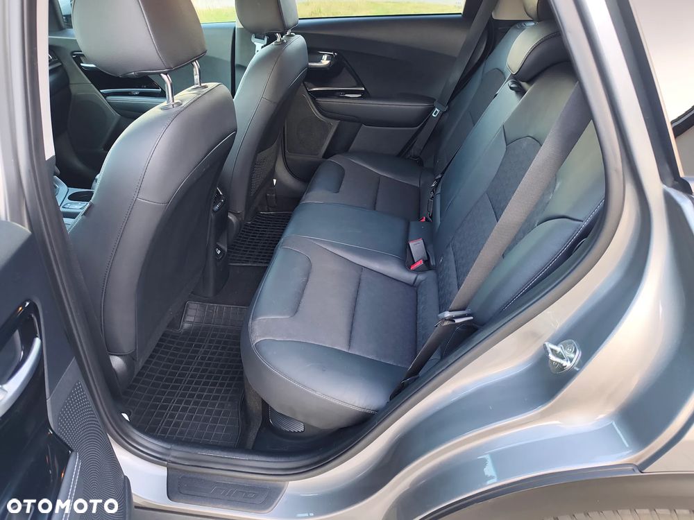 Kia Niro 1.6 GDI Hybrid Business Line - 14