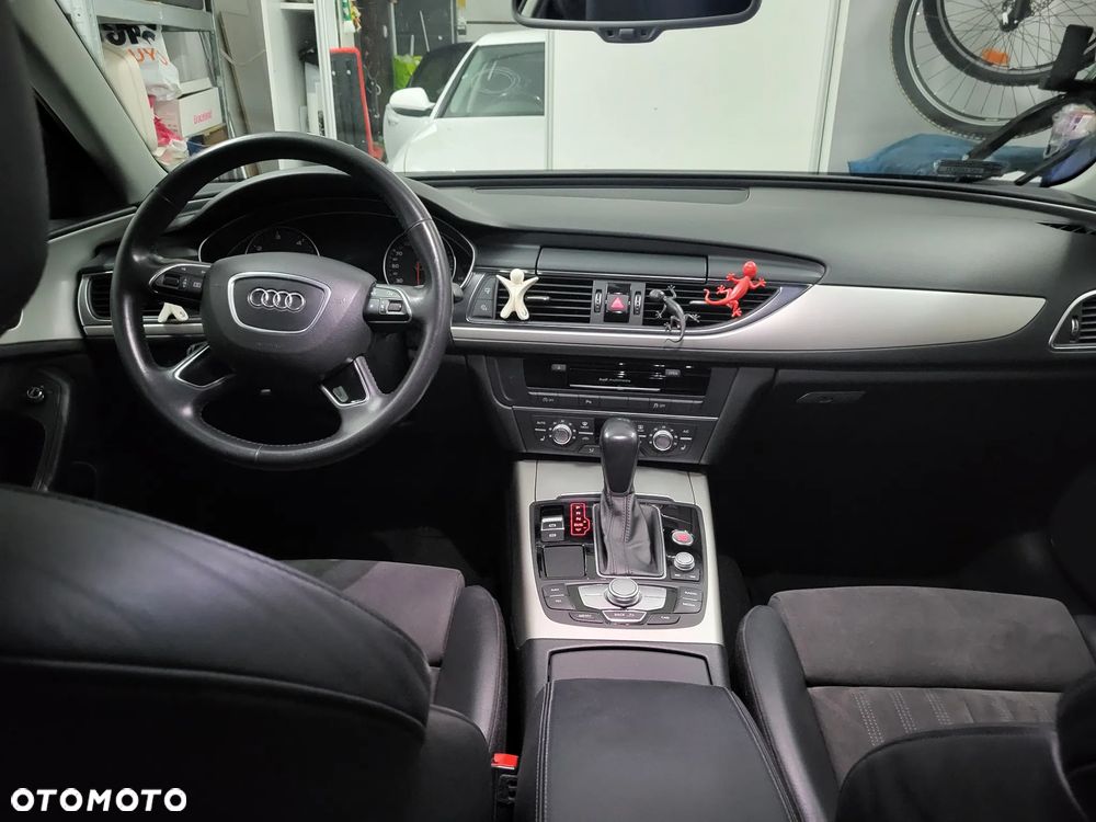 Audi A6 - 6