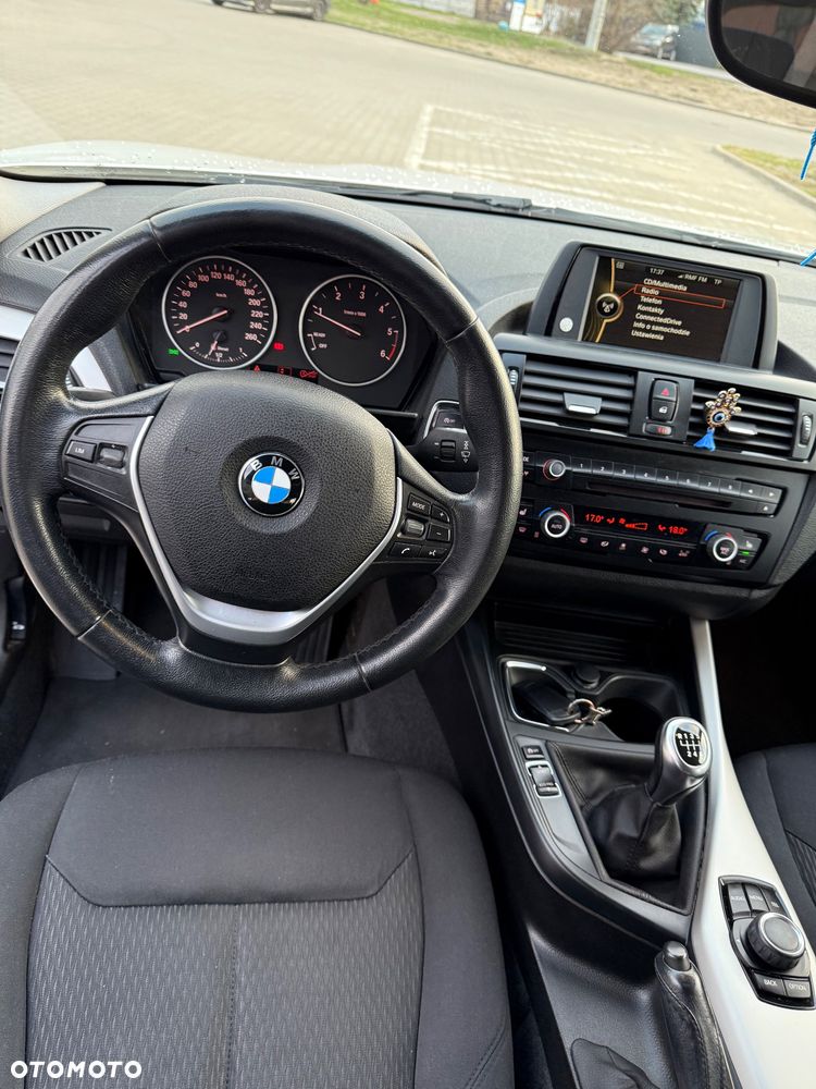 BMW Seria 1 116d - 5