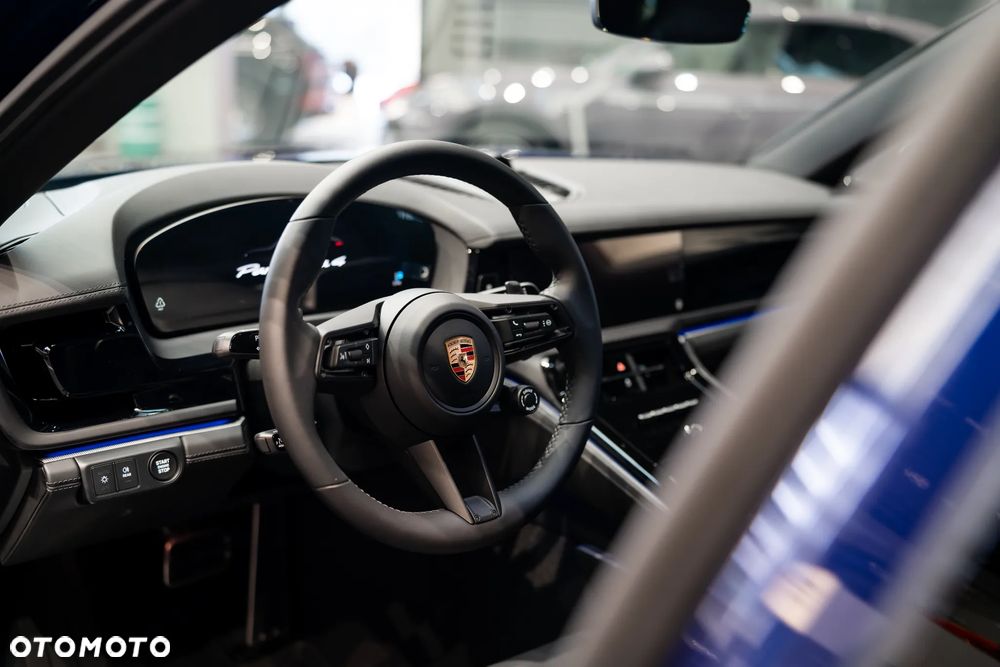 Porsche Panamera 4 - 13