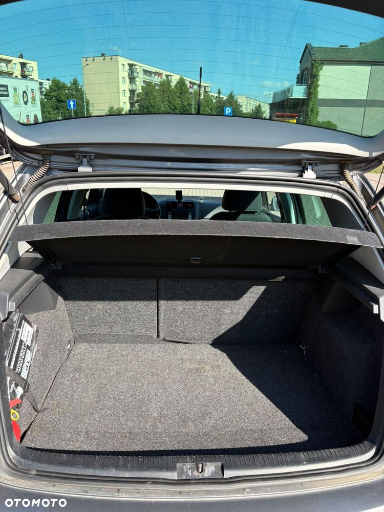 Volkswagen Golf 1.6 United - 14