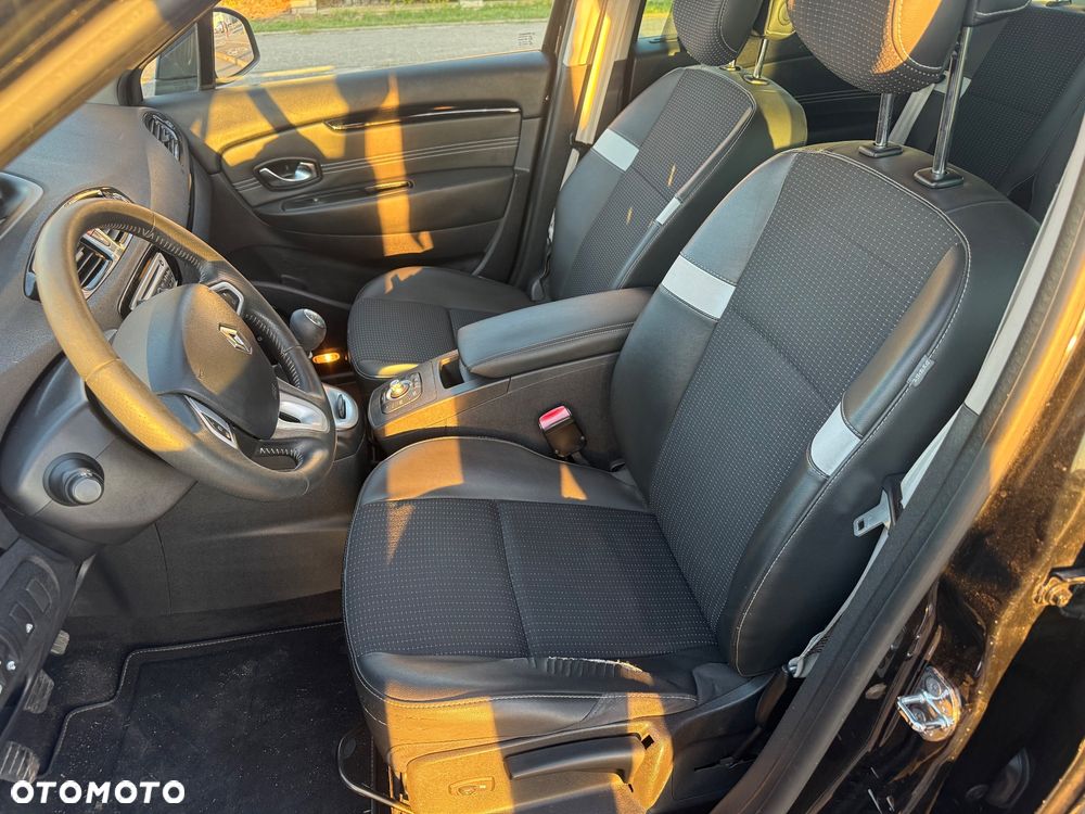 Renault Scenic dCi 130 FAP Bose Edition - 9