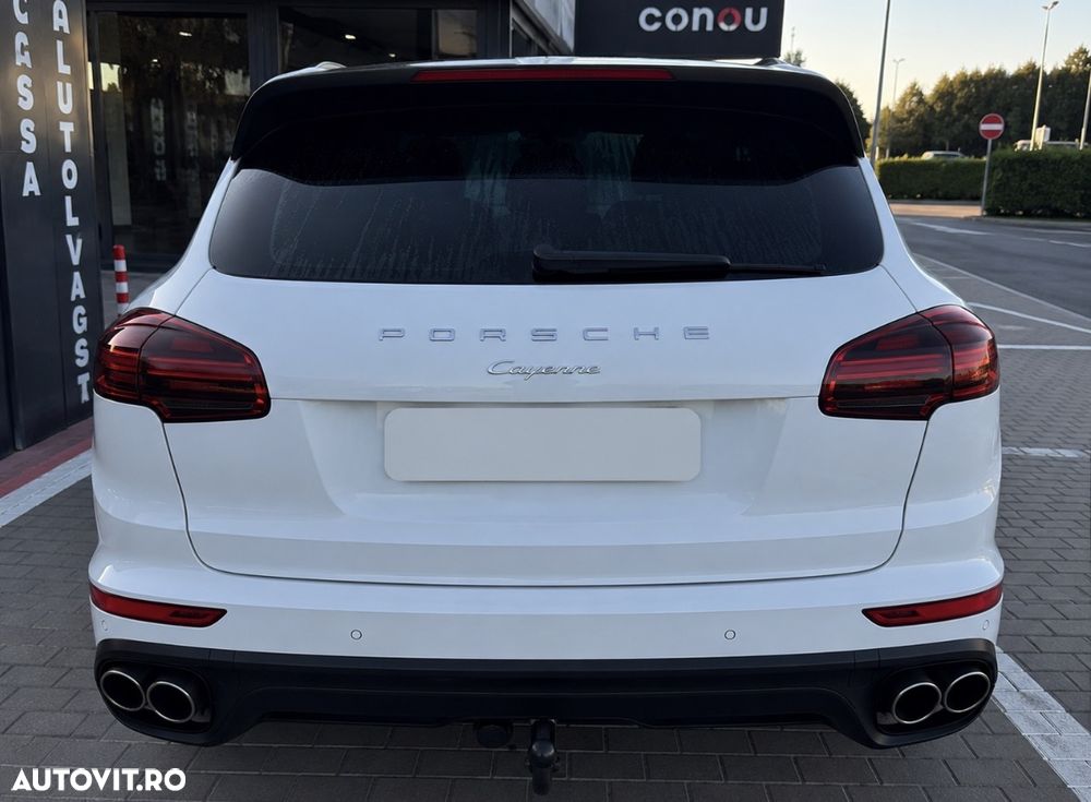 Porsche Cayenne 3.0 L - 5