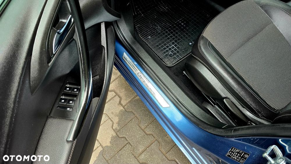 Opel Astra 1.4 Turbo Active - 10