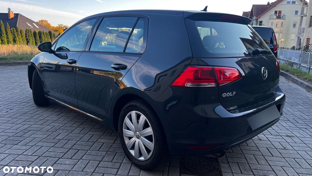 Volkswagen Golf - 17