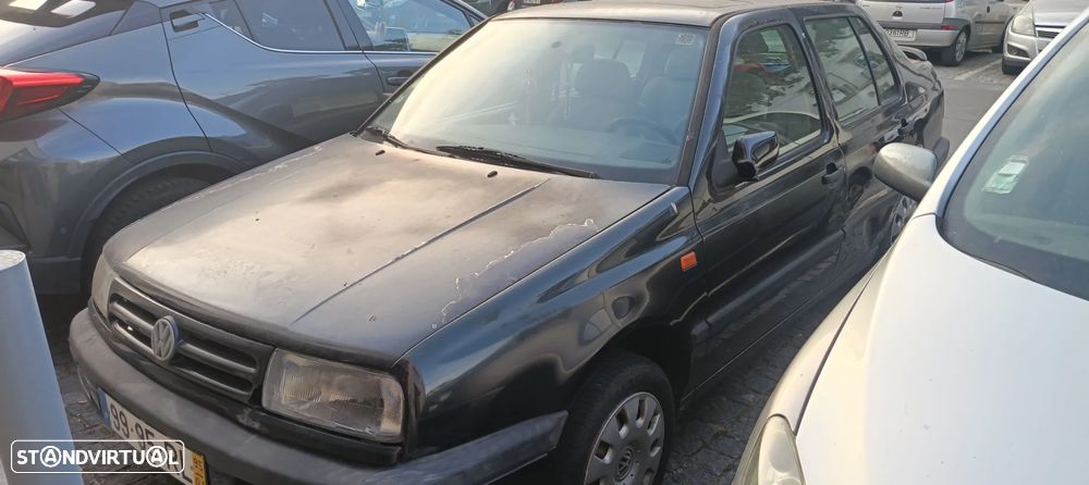 VW Vento - 3