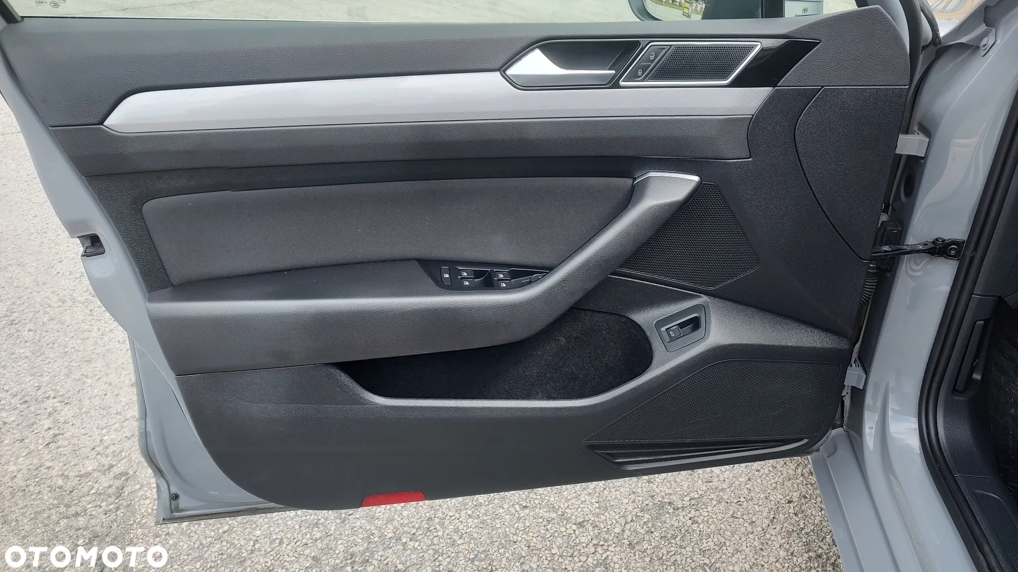 Volkswagen Passat 1.5 TSI EVO Business - 28