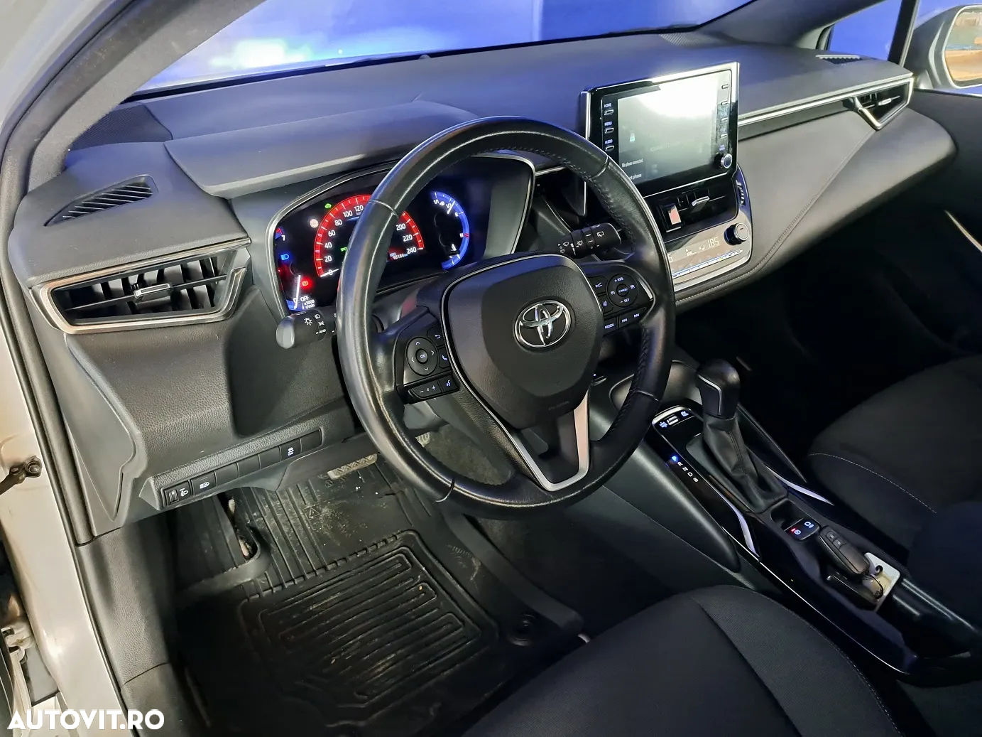 Toyota Corolla - 10